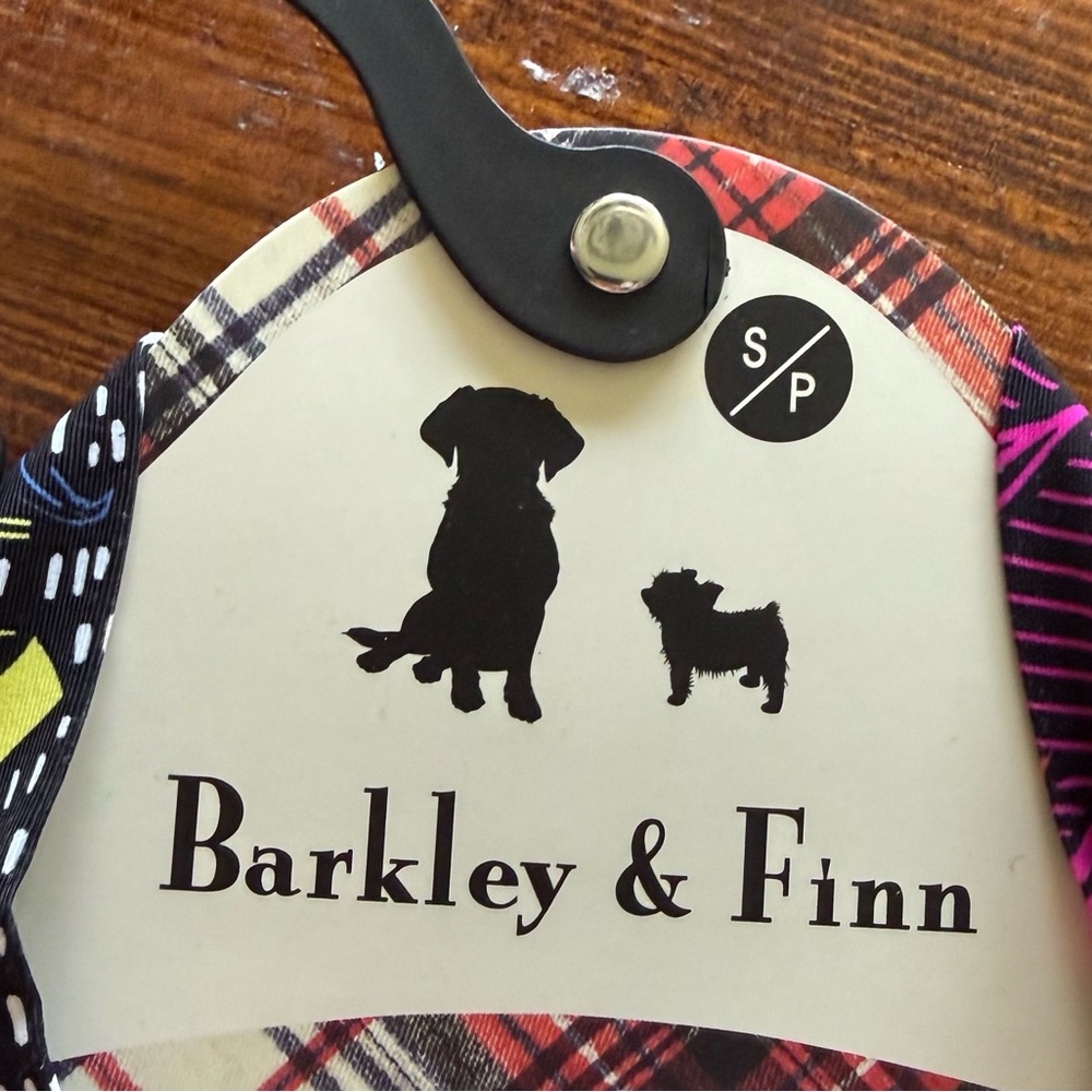 Barkley & Finn Dog Outfit - Picture 2 of 4